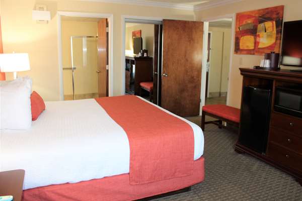 Suite - Best Western Plus Burlington Inn - I-40 & I-85, Exit 141