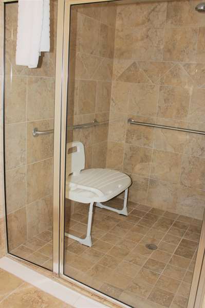 Suite - Best Western Plus Burlington Inn - I-40 & I-85, Exit 141