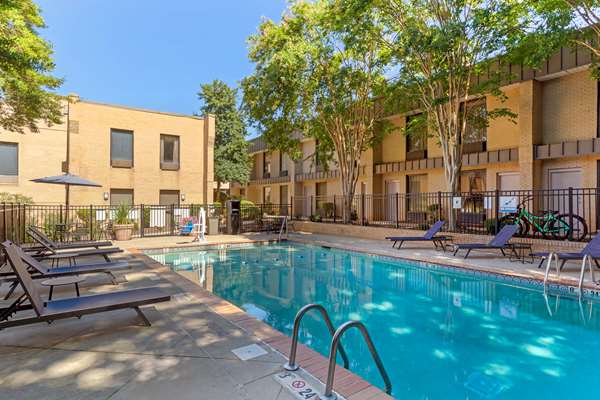 Pool - Best Western Plus Cary Inn - I-40, Exit 293