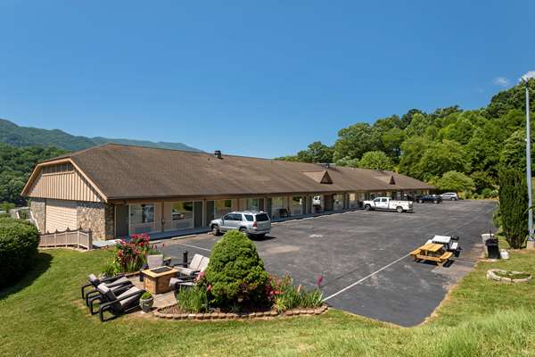 Exterior view - Best Western Smoky Mountain Inn Waynesville