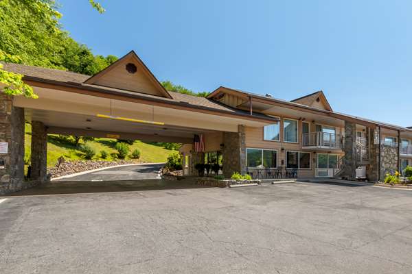 Exterior view - Best Western Smoky Mountain Inn Waynesville