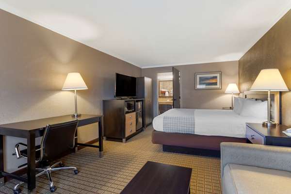  - Best Western Smoky Mountain Inn Waynesville