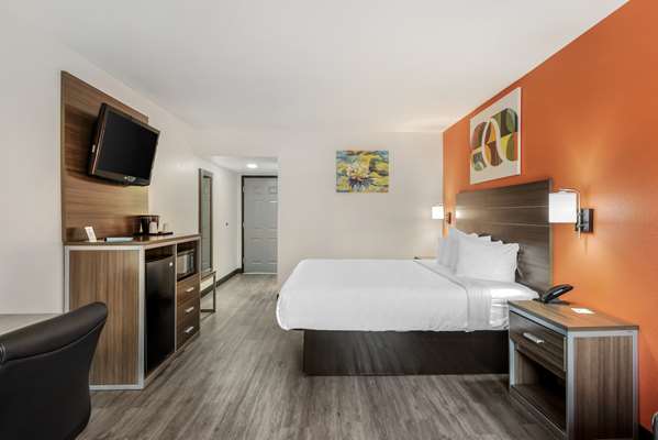  - Best Western Statesville Inn - I-77, Exit 49A