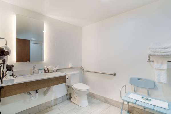  - Best Western Statesville Inn - I-77, Exit 49A