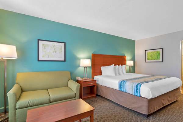  - Best Western Hendersonville Inn - I-26, Exit 49