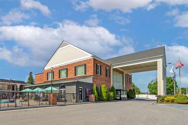 Exterior view - Best Western Hendersonville Inn - I-26, Exit 49
