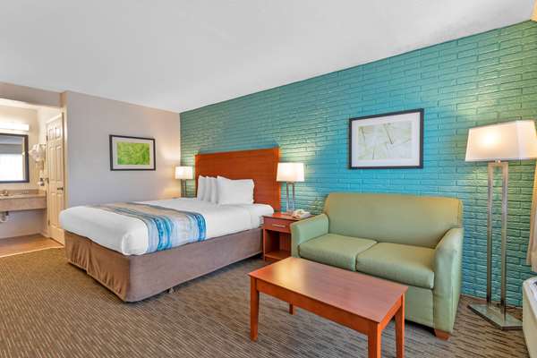  - Best Western Hendersonville Inn - I-26, Exit 49