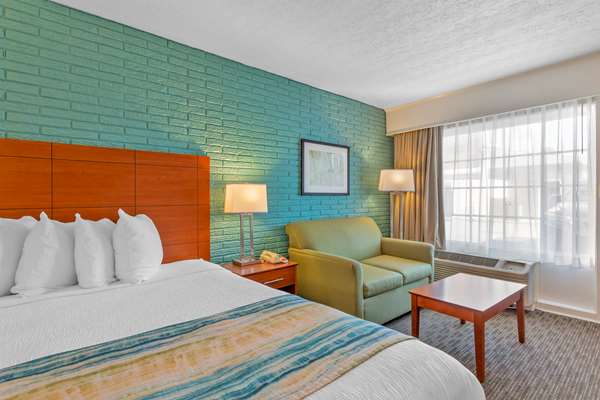  - Best Western Hendersonville Inn - I-26, Exit 49