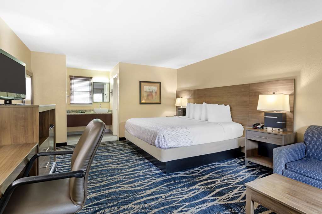 Best Western Mountainbrook Inn-guestroom-Guest Room,On-Site.jpg