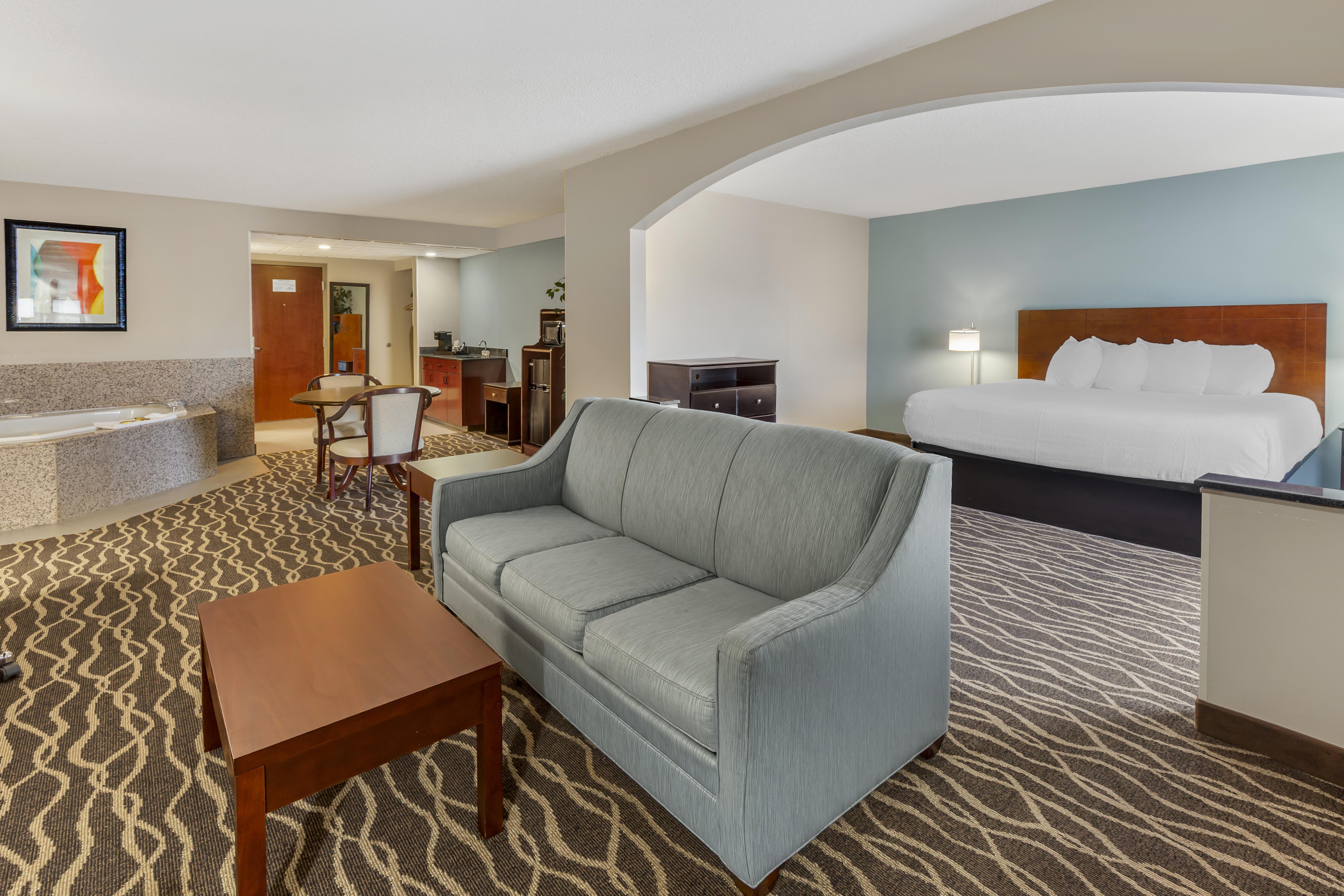 Best Western Plus Suites-Greenville Room Type - Suite-1 King Bed, Non-Smoking, Oversized Room, Two Person Whirlpool, Flat Tv, Sofabed, Microwave And