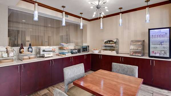 Amenities - Best Western Plus River Escape Inn & Suites Dillsboro