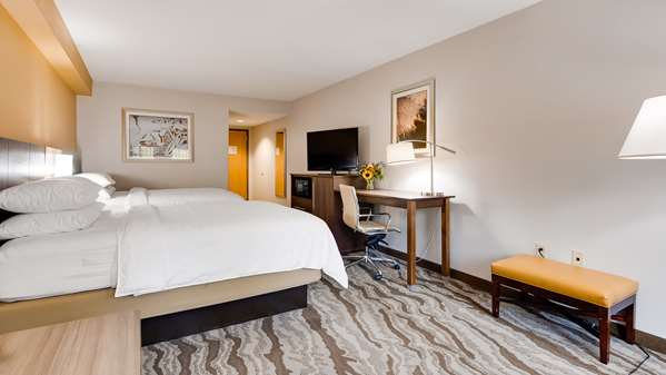  - Best Western Plus River Escape Inn & Suites Dillsboro