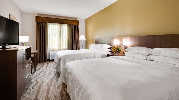  - Best Western Plus River Escape Inn & Suites Dillsboro