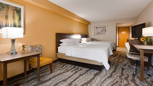  - Best Western Plus River Escape Inn & Suites Dillsboro