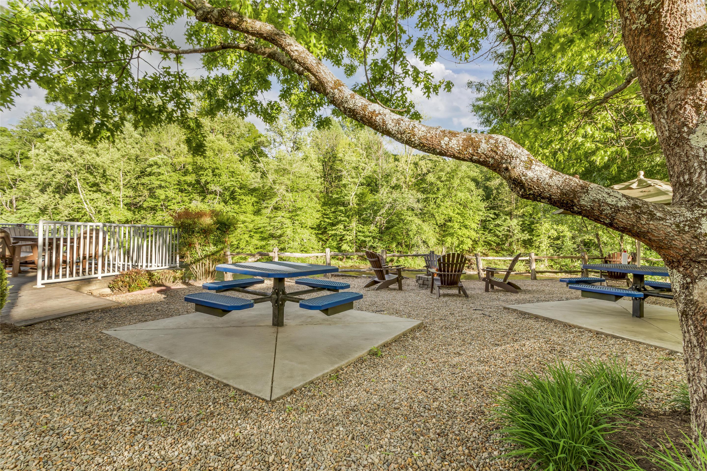 Exterior | Best Western Plus River Escape Inn & Suites