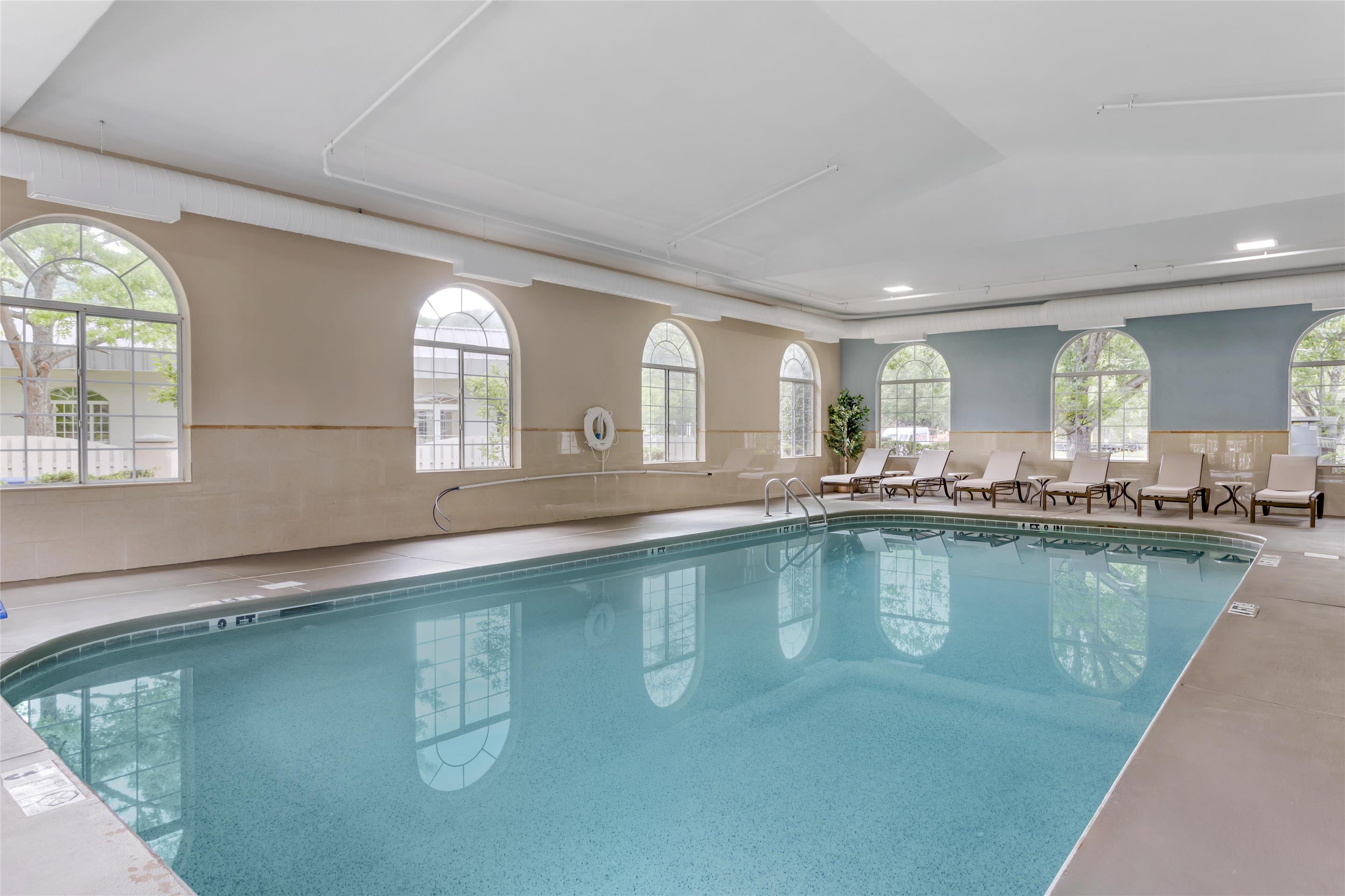 Pool | Best Western Plus River Escape Inn & Suites