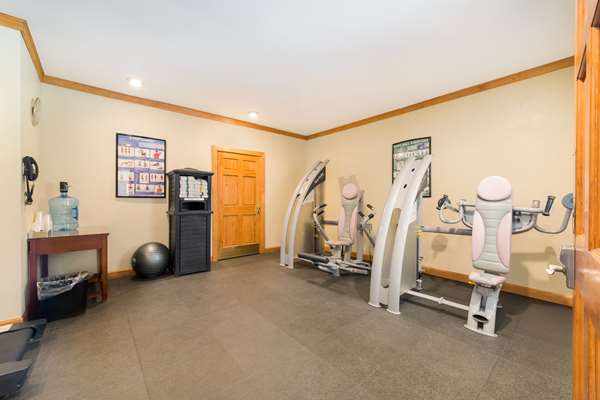 Fitness/ Exercise Room - Best Western Mountain Lodge Banner Elk