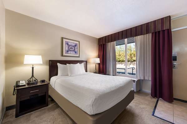  - Best Western Mountain Lodge Banner Elk