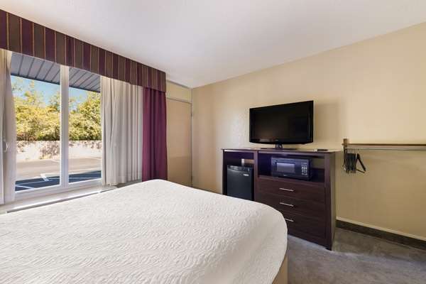  - Best Western Mountain Lodge Banner Elk