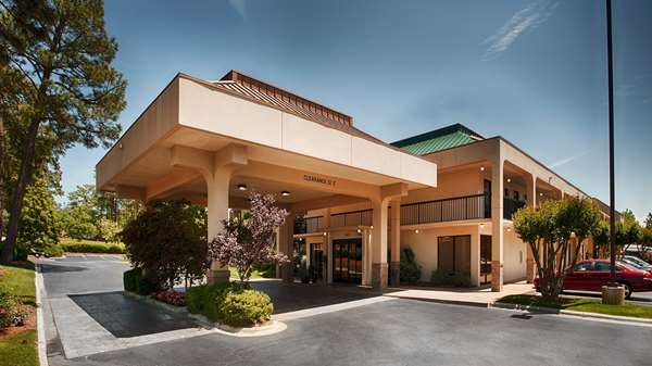 Exterior view - SureStay Plus Hotel by Best Western Southern Pines