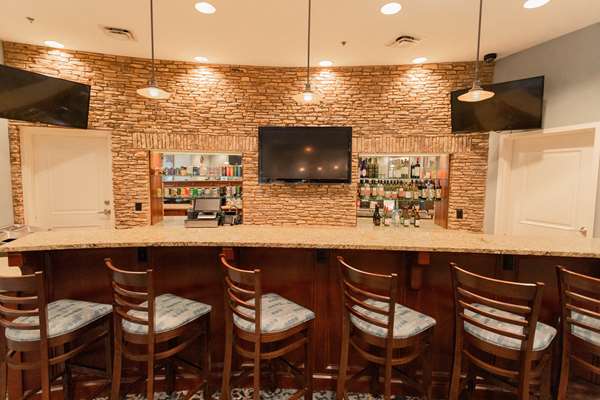 Bar - Best Western Plus Westgate Inn Leland