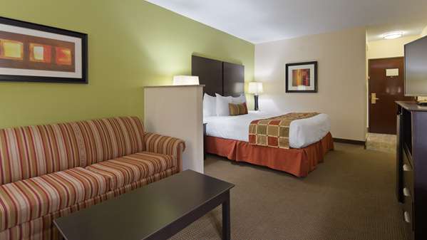  - Best Western Plus Huntersville Inn & Suites - I-77, Exit 23
