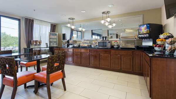 Amenities - Best Western Plus Huntersville Inn & Suites - I-77, Exit 23