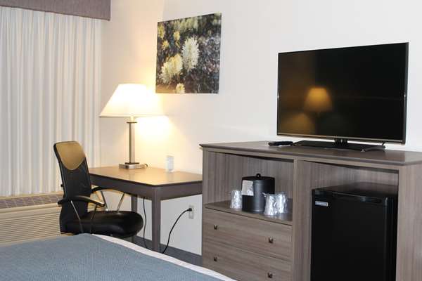  - Best Western Plus Yadkin Valley Inn & Suites Jonesville