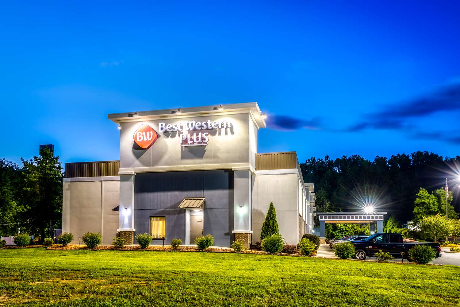 Best Western Plus Yadkin Valley Inn & Suites Jonesville, NC See Discounts