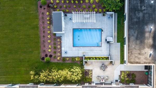 Pool - Best Western Plus Yadkin Valley Inn & Suites Jonesville