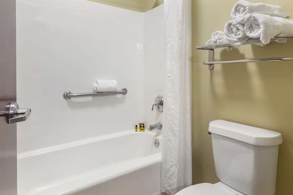 - Best Western Plus Wilmington Carolina Beach Inn