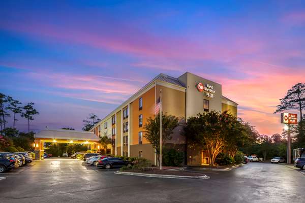 Exterior view - Best Western Plus UNC Wilmington Hotel