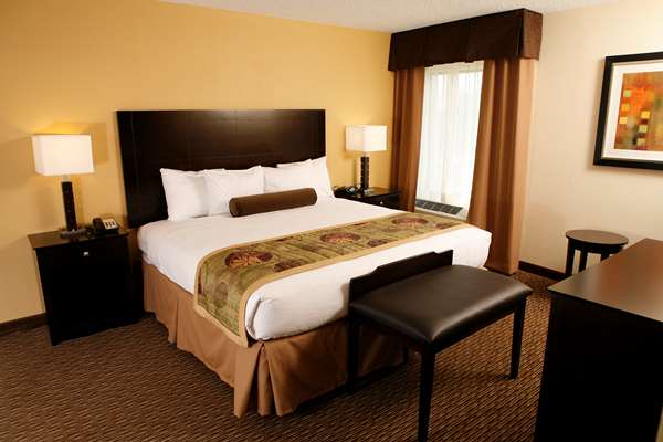 Suite - Best Western Plus Goldsboro Hotel