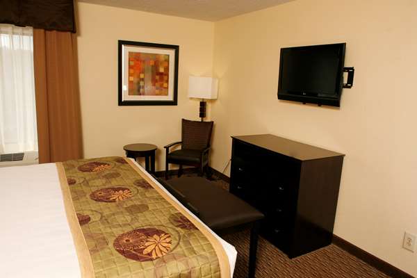 Suite - Best Western Plus Goldsboro Hotel