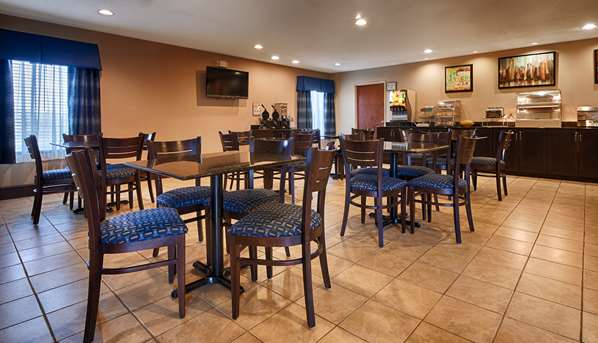 Restaurant - SureStay Plus by Best Western Roanoke Rapids - I-95, Exit 171