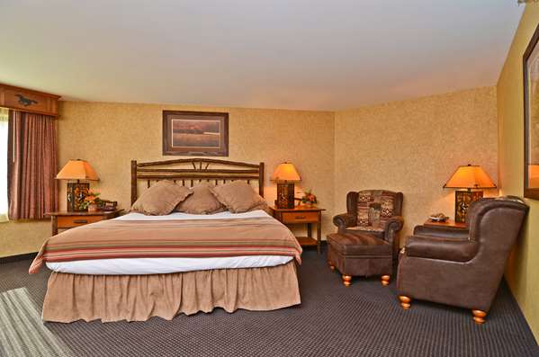  - Best Western Plus Kelly Inn & Suites Fargo - I-94, Exit 348