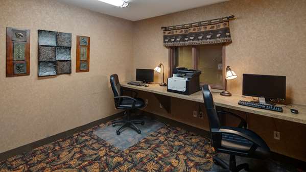 Conference Area - Best Western Plus Kelly Inn & Suites Fargo - I-94, Exit 348