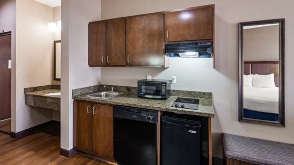  - Best Western Plus Williston Inn