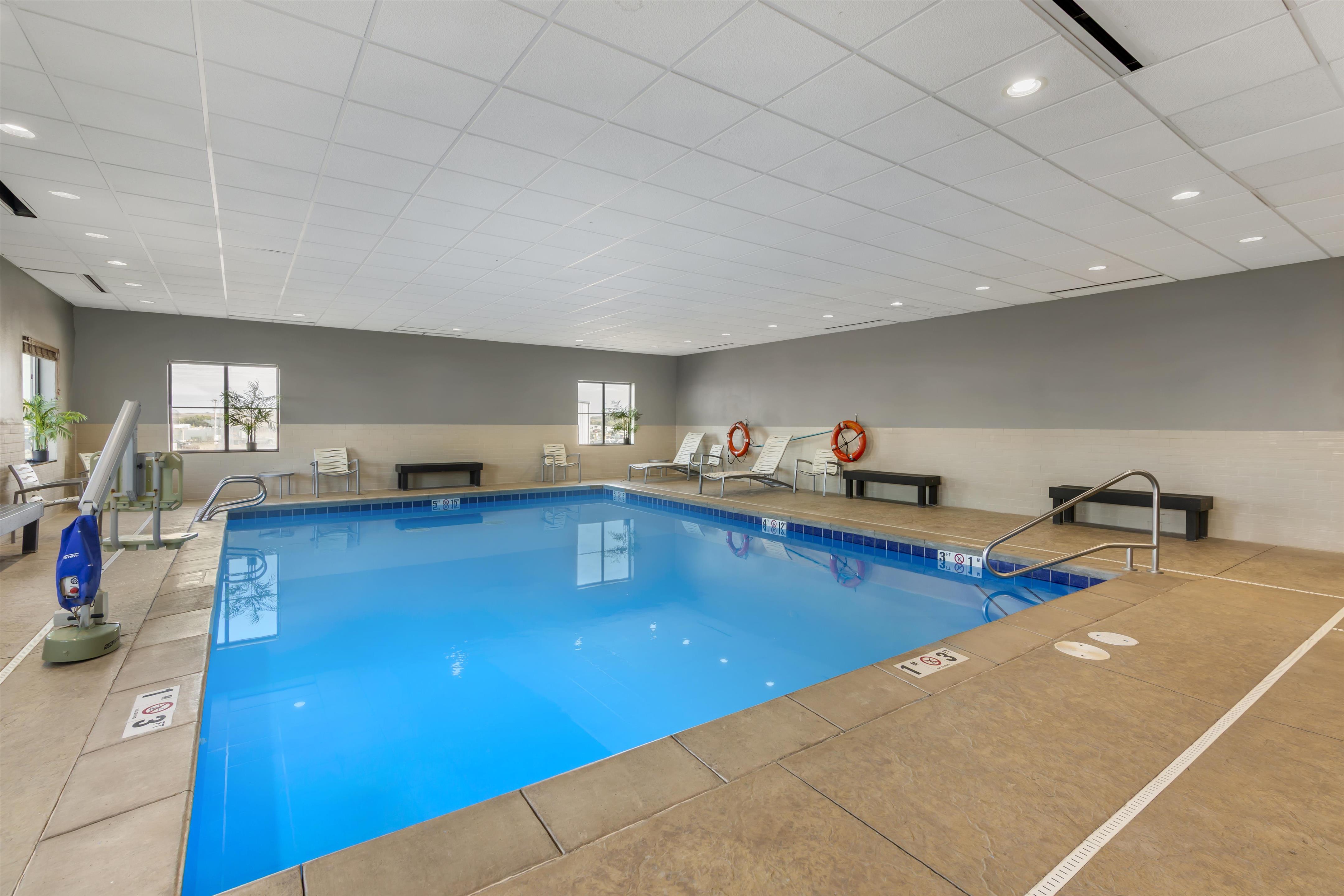 Pool | Best Western Plus Williston Hotel & Suites
