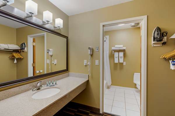  - Best Western Hotel Falcon Plaza Bowling Green - I-75, Exit 181