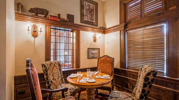 Bar - Best Western Premier Mariemont Inn Cincinnati