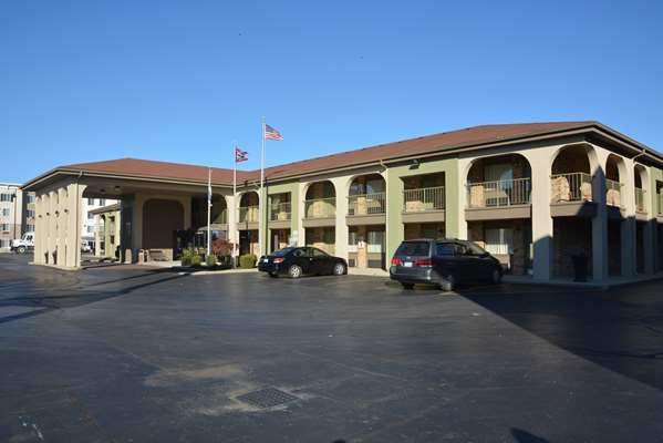 Exterior view - Best Western Executive Inn Grove City - I-71, Exit 100