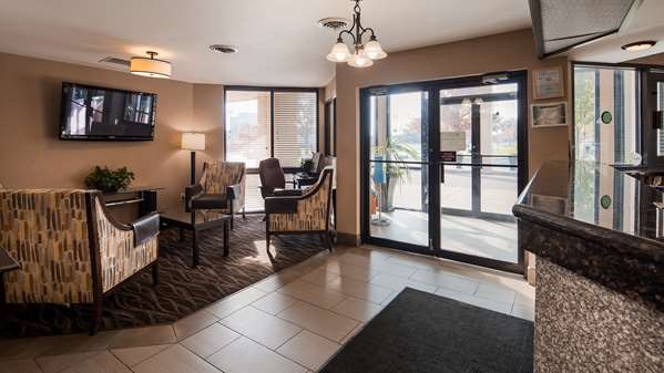  - Best Western Executive Inn Grove City - I-71, Exit 100