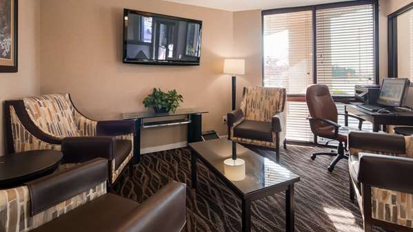  - Best Western Executive Inn Grove City - I-71, Exit 100