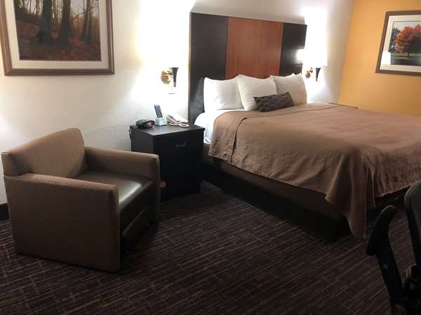  - Best Western Executive Inn Grove City - I-71, Exit 100