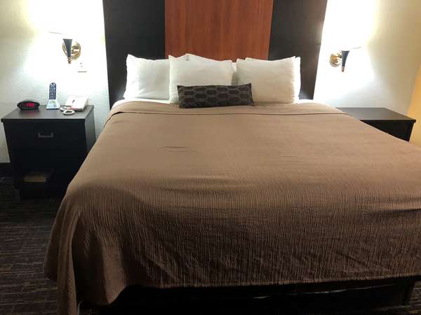  - Best Western Executive Inn Grove City - I-71, Exit 100