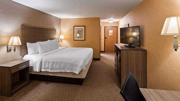  - Best Western Plus North Canton Inn & Suites
