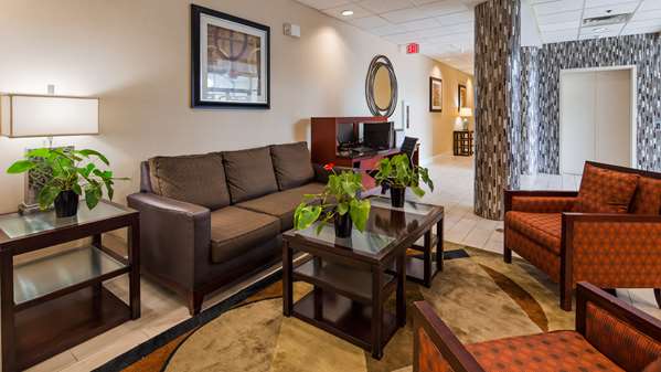  - Best Western Inn & Suites Airport Brook Park - I-71, Exit 237