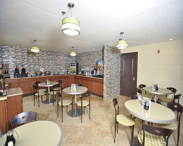 Amenities - Best Western Hotel Norwalk