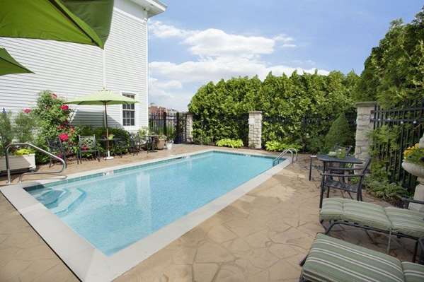 Pool - Best Western Plus Lawnfield Inn & Suites Mentor